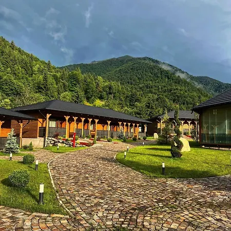 Lodge Woodville Moisei